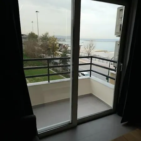 Blue Sea And Sky Deluxe *