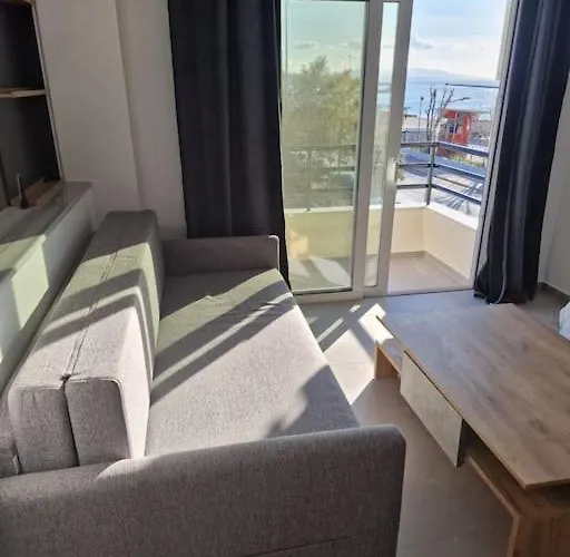 Blue Sea And Sky Deluxe Apartamento