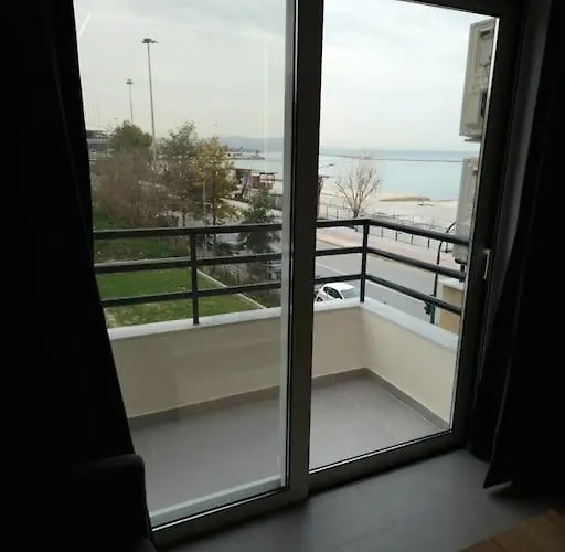 Blue Sea And Sky Deluxe *